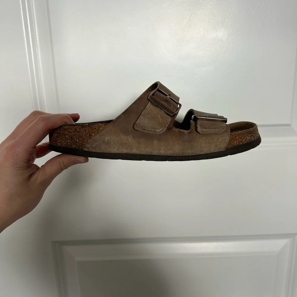 Birkenstock Arizona Leather Sandals in Stone Women’s Size 38 - Picture 6 of 7